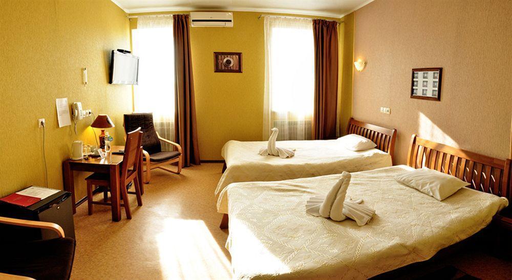 Hotel An-2 Kharkiv Bagian luar foto