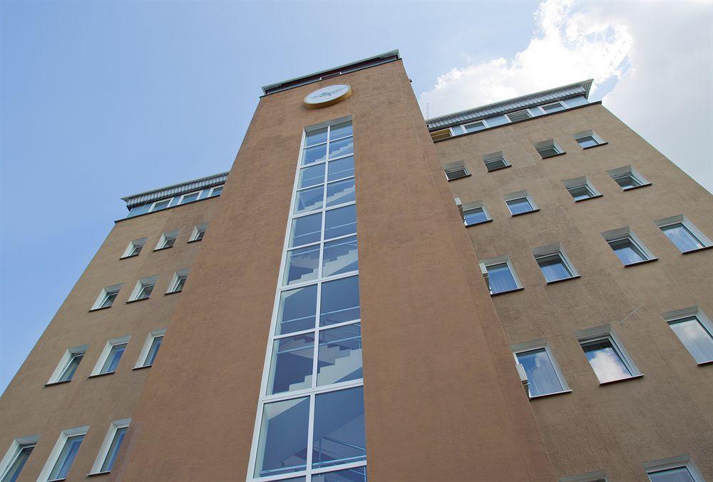 Hotel An-2 Kharkiv Bagian luar foto