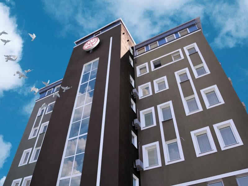 Hotel An-2 Kharkiv Bagian luar foto